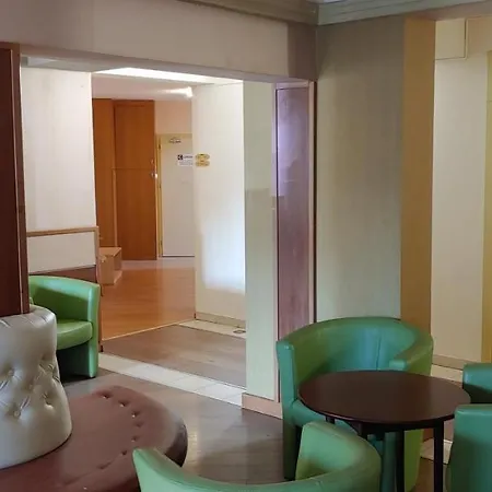 Panorama Lux Wellness ハイデゥソボスロー