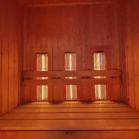 Panorama Lux Wellness شقة *